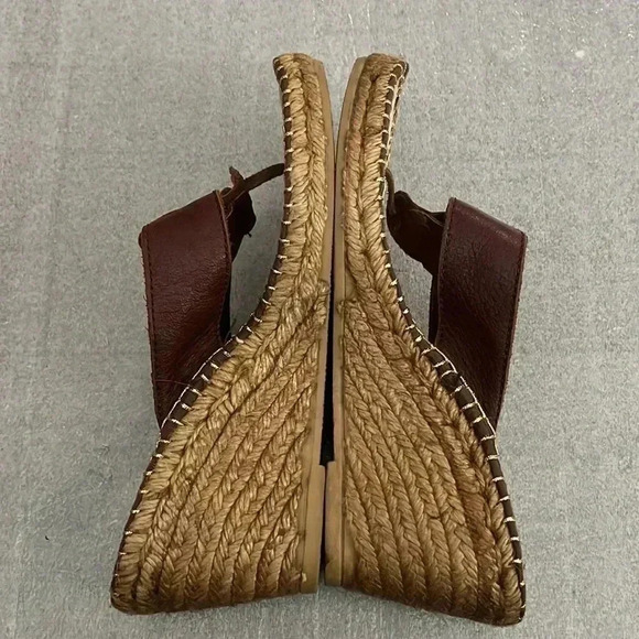 [39/9]Burberry Nova Check Brown Leather  Espadrille Wedge Slides Sandals - Picture 4 of 9